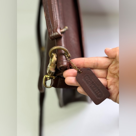 Vintage Coach Mahogany Brown Leather Willis Turnlock Shoulder Crossbody Bag 9927 - Picture 5 of 16